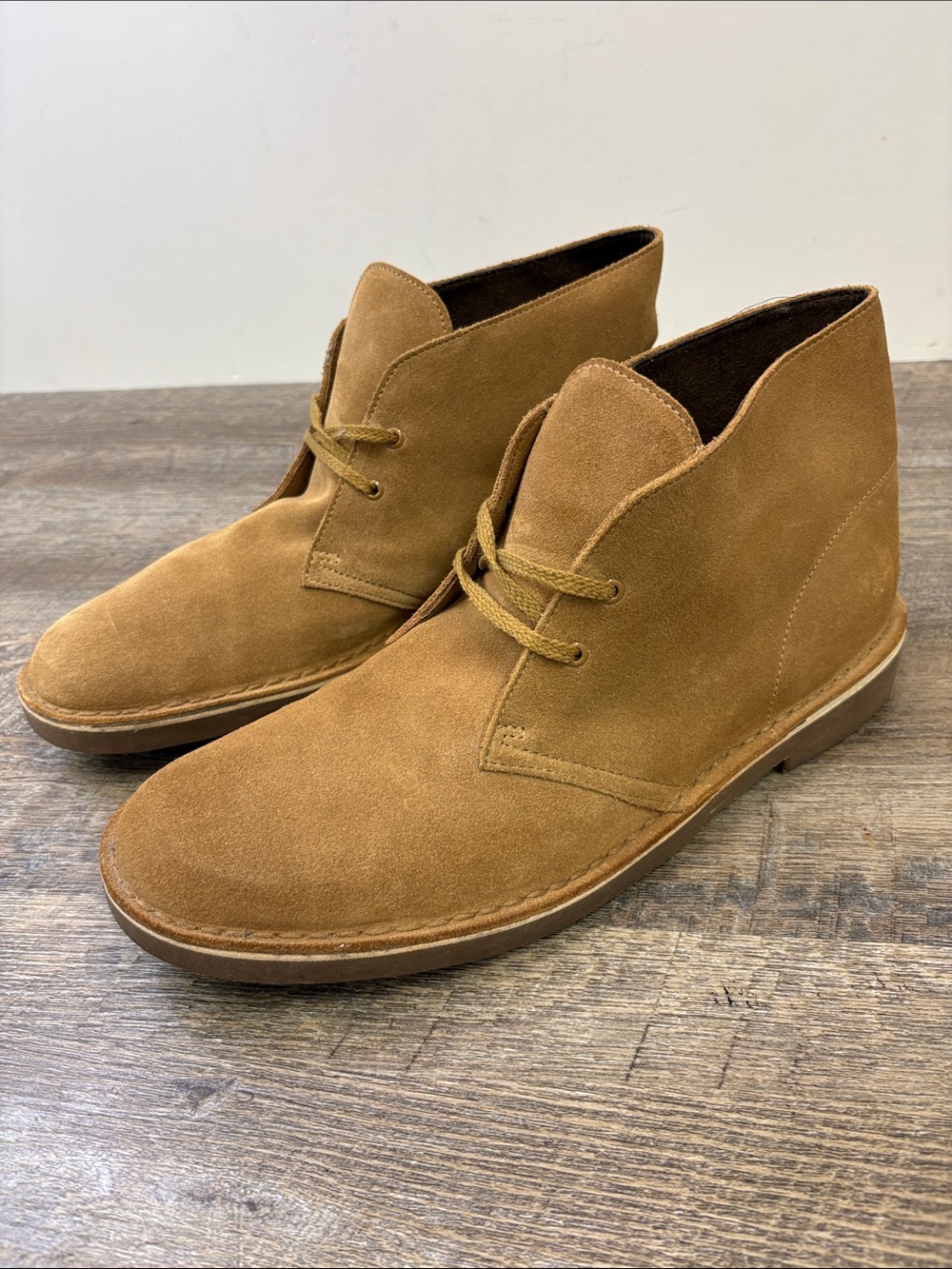 Clarks Suede Desert Boots Men’s Size 11 Brown Chukka Boots